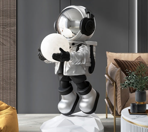 Large Floor-to-ceiling Decoration Light In Astronaut Welcome Room - RAGIMA Emporium