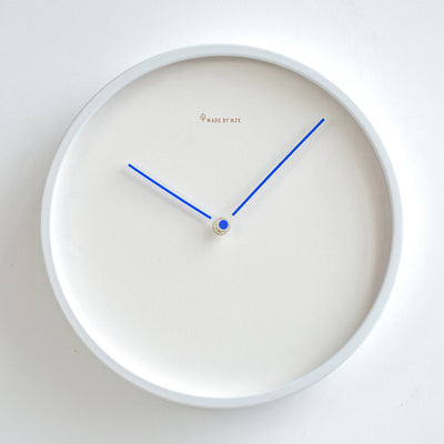 Modern Minimalist Living Room Metal Wall Clock - RAGIMA Emporium