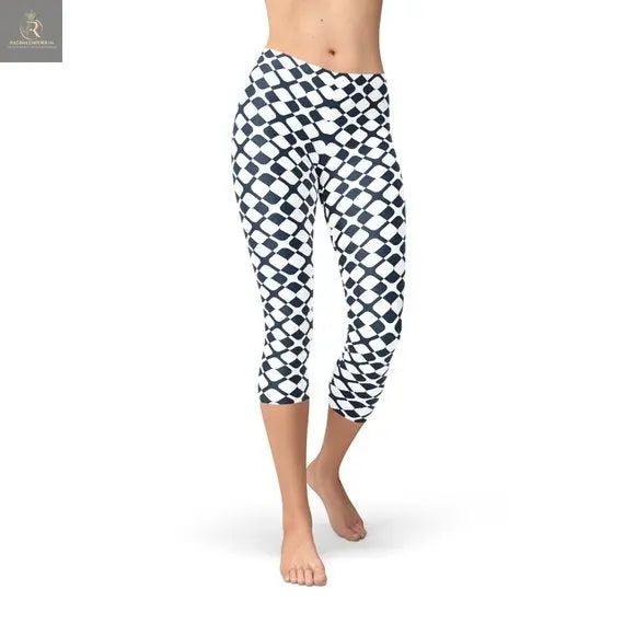 Womens Geometric Blue Tile Capri Leggings - RAGIMA Emporium