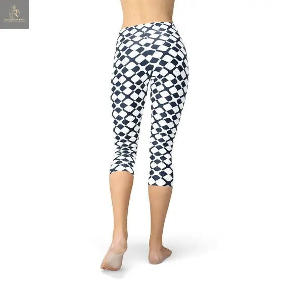 Womens Geometric Blue Tile Capri Leggings - RAGIMA Emporium