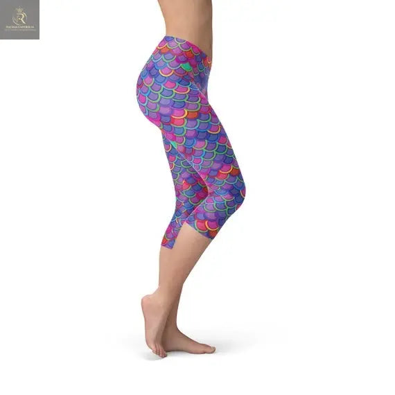 Womens Purple Pink Mermaid Capri Leggings - RAGIMA Emporium