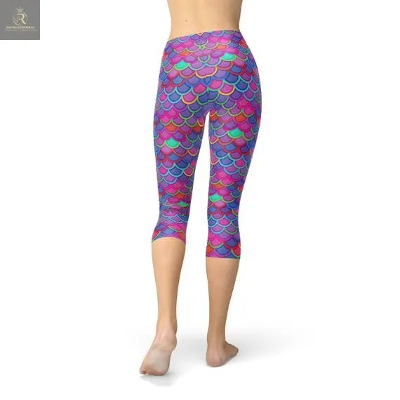 Womens Purple Pink Mermaid Capri Leggings - RAGIMA Emporium