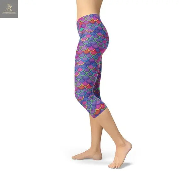 Womens Purple Pink Mermaid Capri Leggings - RAGIMA Emporium